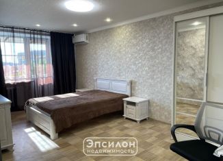 Продается 1-комнатная квартира, 33.5 м2, Курск, улица Ленина, 74, Центральный округ