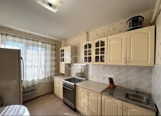 Продается 2-ком. квартира, 54 м2, Волгоград, Караванная улица, 39