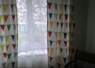 Сдается в аренду 2-ком. квартира, 45 м2, Санкт-Петербург, Апрельская улица, Апрельская улица