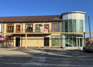 Продам торговую площадь, 270 м2, село Знаменское, улица Дзержинского