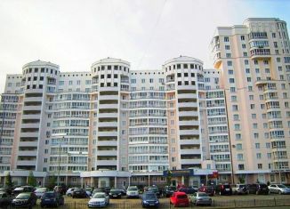 Трехкомнатная квартира в аренду, 60 м2, Екатеринбург, улица Фурманова, 123, улица Фурманова