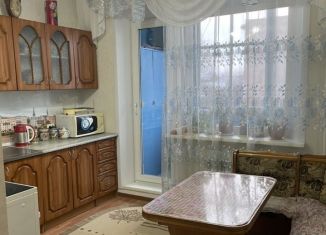 Продам трехкомнатную квартиру, 69.3 м2, посёлок городского типа Чульман, Советская улица, 52
