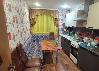 Продажа трехкомнатной квартиры, 60 м2, поселок городского типа Шаля, улица Кирова, 64