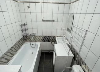 Продам 2-ком. квартиру, 47 м2, Кирсанов, Спортивная улица