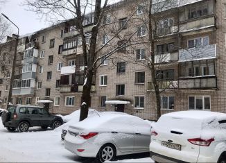 Продам двухкомнатную квартиру, 45 м2, Бокситогорск, улица Вишнякова, 30