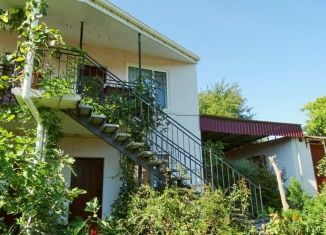 Сдам в аренду коттедж, 70 м2, Крым, Виноградная улица, 19