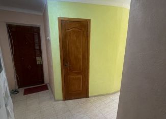 Продажа двухкомнатной квартиры, 46.5 м2, Армянск, микрорайон имени Генерала Васильева, 12