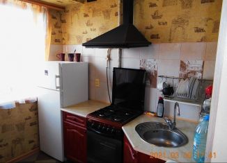 Двухкомнатная квартира в аренду, 43 м2, Орёл, площадь Поликарпова, 10, Железнодорожный район