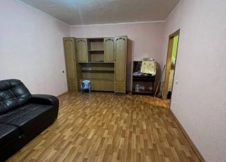Продаю 1-комнатную квартиру, 43 м2, город Семилуки, улица Дзержинского, 26