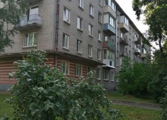 Продажа двухкомнатной квартиры, 43.4 м2, Гатчина, улица Григорина, 9