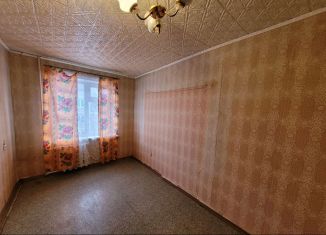 Продам 3-комнатную квартиру, 61.7 м2, Зверево, улица Казакова, 6А