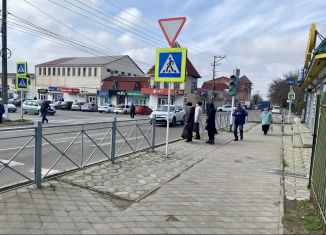 Продаю гараж, 30 м2, Усть-Лабинск, Октябрьская улица, 74