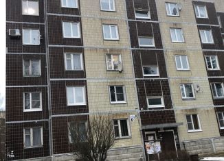 Продам трехкомнатную квартиру, 73 м2, посёлок Сосново, улица Строителей, 13