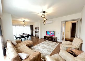 Продаю 2-ком. квартиру, 40 м2, посёлок городского типа Сириус, улица Станиславского, 2