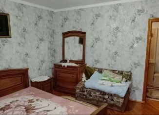 Аренда 2-комнатной квартиры, 76 м2, Дагестан, улица Байрамова