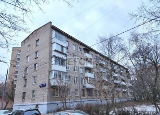 Сдается двухкомнатная квартира, 35 м2, Москва, Новолесная улица, 11, Новолесная улица