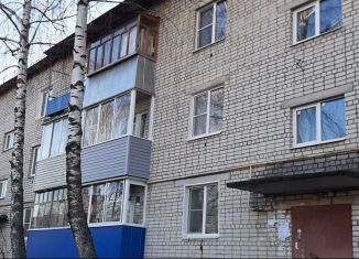 Продажа двухкомнатной квартиры, 55 м2, Рыбинск, улица Сурикова, 4