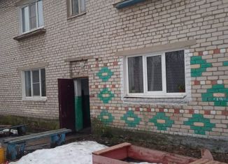 Продаю 2-ком. квартиру, 35.6 м2, Чудово, улица Лермонтова, 16