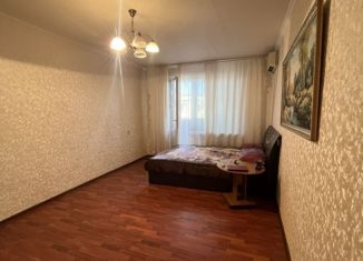 Продается 1-комнатная квартира, 30 м2, Владикавказ, улица Генерала Дзусова, 7к5, 13-й микрорайон