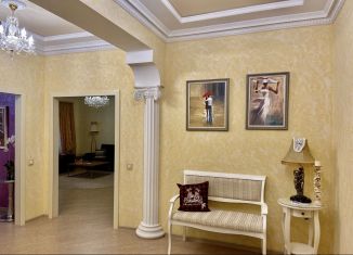 Сдается в аренду четырехкомнатная квартира, 150 м2, Пермский край, Екатерининская улица