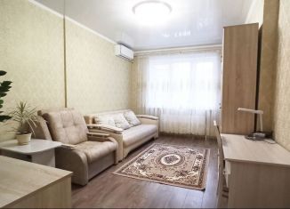 Сдам 1-ком. квартиру, 40 м2, Краснодар, Российская улица, 79/3к1, ЖК Москва