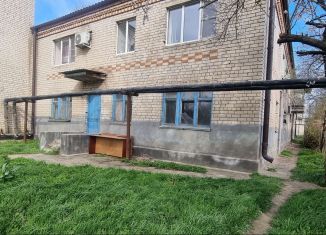 Продаю 2-комнатную квартиру, 52 м2, Зеленокумск, Первомайская улица, 119