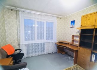 Продается 4-комнатная квартира, 81 м2, Новгородская область, улица Кочетова