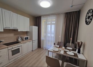 Сдам в аренду однокомнатную квартиру, 40 м2, Пермь, улица Революции, 52Б, ЖК Гулливер