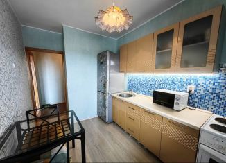 Продаю 2-комнатную квартиру, 50 м2, Новосибирск, улица Котовского, 44