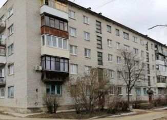 Продам четырехкомнатную квартиру, 64 м2, Ленинградская область, Комсомольский проспект, 44
