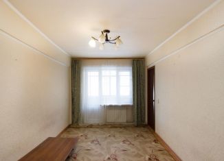 Трехкомнатная квартира на продажу, 51 м2, Калужская область, улица Суворова, 95