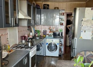 Продам 3-ком. квартиру, 65 м2, Самарская область, Запорожская улица, 31