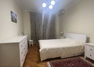 Продается трехкомнатная квартира, 71.5 м2, Краснодарский край, улица Есауленко, 10