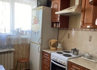 Продам 2-комнатную квартиру, 46 м2, Тольятти, бульвар Курчатова, 1