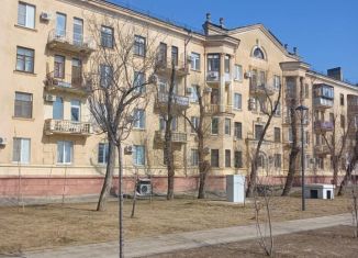 Продажа трехкомнатной квартиры, 68 м2, Волгоград, улица 10-й Дивизии НКВД, 2