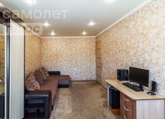 Продаю 2-комнатную квартиру, 40 м2, Омская область, улица Попова, 3