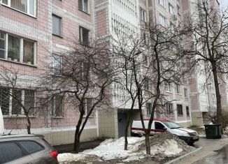 Продам трехкомнатную квартиру, 64 м2, Серпухов, улица Ворошилова, 151
