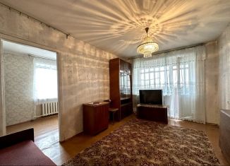 Трехкомнатная квартира на продажу, 51 м2, Великий Новгород, проспект Мира