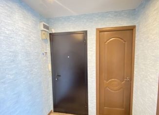 Продам трехкомнатную квартиру, 55 м2, Иркутская область, 15-й микрорайон, 36
