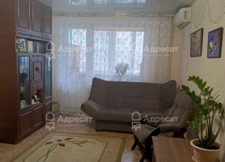 4-комнатная квартира на продажу, 74.2 м2, Волгоградская область, Оломоуцкая улица, 12