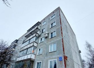 Продается 3-комнатная квартира, 67.4 м2, Киров, Коммунистическая улица, 9, Нововятский район