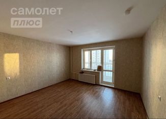 Продам двухкомнатную квартиру, 60 м2, Омск, улица Леонида Маслова, 2, ЖК Регата