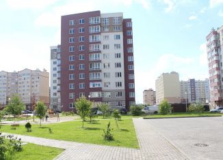 Продаю двухкомнатную квартиру, 62 м2, Калининградская область, Кипарисовая улица, 1