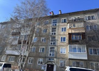 Сдам трехкомнатную квартиру, 59 м2, Иркутск, микрорайон Юбилейный, 70