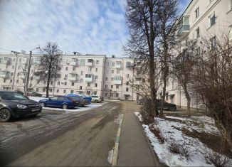 Продается 2-комнатная квартира, 66.2 м2, Новомосковск, Комсомольская улица, 36/14