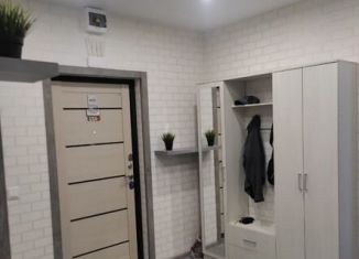 Сдам в аренду двухкомнатную квартиру, 70 м2, Кингисепп, улица Воровского, 50к1, ЖК Ямбург