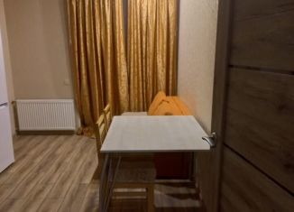 Продам 1-комнатную квартиру, 35 м2, Волгоград, улица Расула Гамзатова, 7