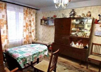 Продам 3-ком. квартиру, 55.2 м2, Санкт-Петербург, Краснопутиловская улица, 80, метро Ленинский проспект