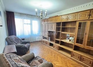 Продаю 3-комнатную квартиру, 62 м2, Нальчик, улица Ватутина, 29, район Горная