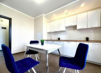 Продам 2-комнатную квартиру, 55.5 м2, Краснодар, Ставропольская улица, 18, микрорайон Дубинка